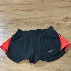 Nike shorts size small
